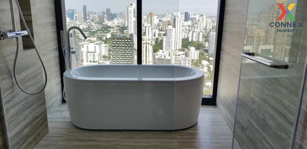 For Sale Condo , Celes Asoke , Duplex , nice view , high floor , 