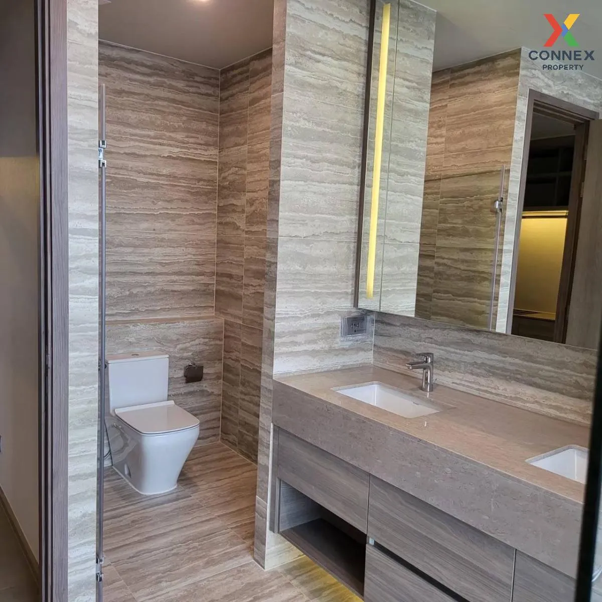 For Sale Condo , Celes Asoke , Duplex , nice view , high floor , 