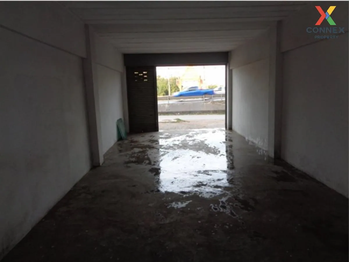 For Sale 4 - storey Commercial building Mueang Chachoengsao , Cha 2