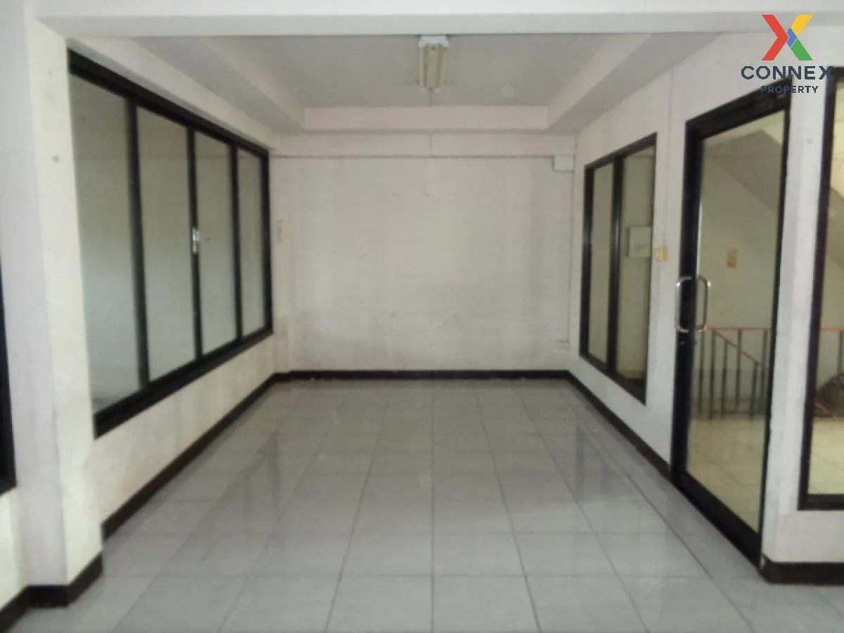 ขายอาคารพาณิชย์ 3 ชั้น 398 ตารางเมตร บางคล้า ฉะเชิงเทรา เสม็ดใต้ 