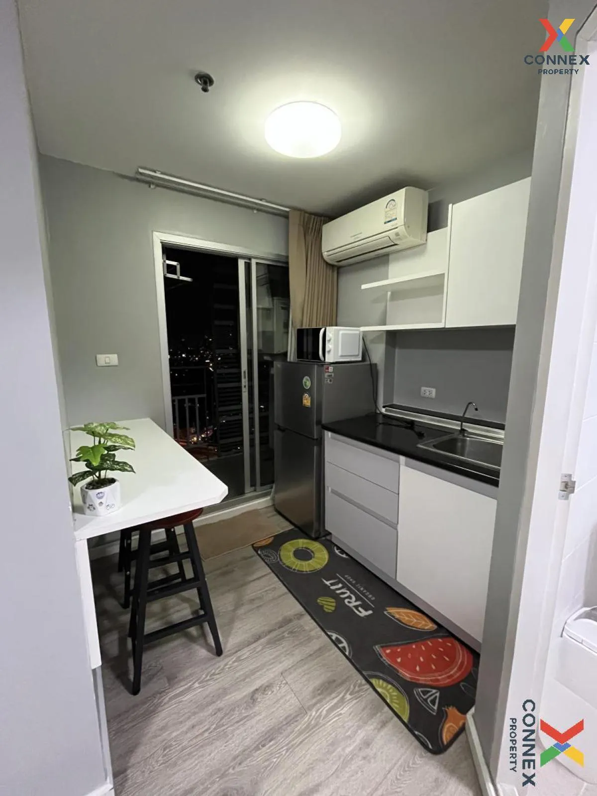 เช่าคอนโด  เดอะทรัสต์ เรสซิเดนท์ พระราม 3 วิวสวย ช่องนนทรี เขต ยา