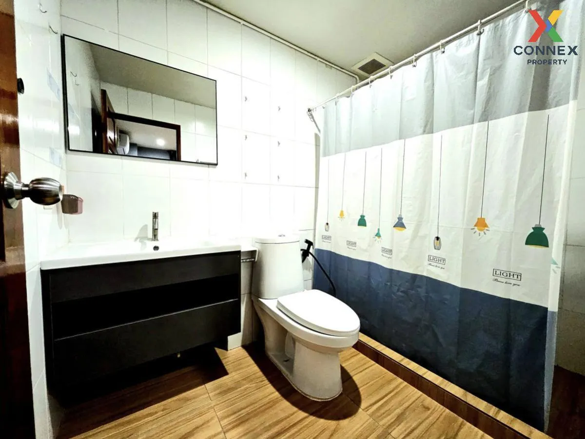 For Rent Condo , Baan Klang Krung Resort Ratchada 7 , corner unit