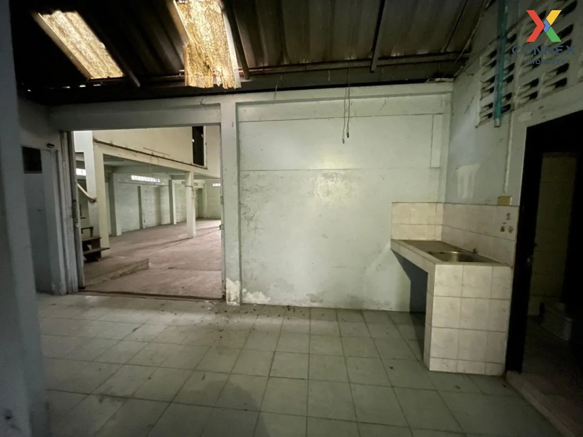 ขายบ้านพร้อมกิจการ พื้นที่ 80 ตารางวา เมืองชลบุรี ชลบุรี บ้านสวน  ขายบ้านพร้อมกิจการ พื้นที่ 80 ตารางวา เมืองชลบุรี ชลบุรี บ้านสวน