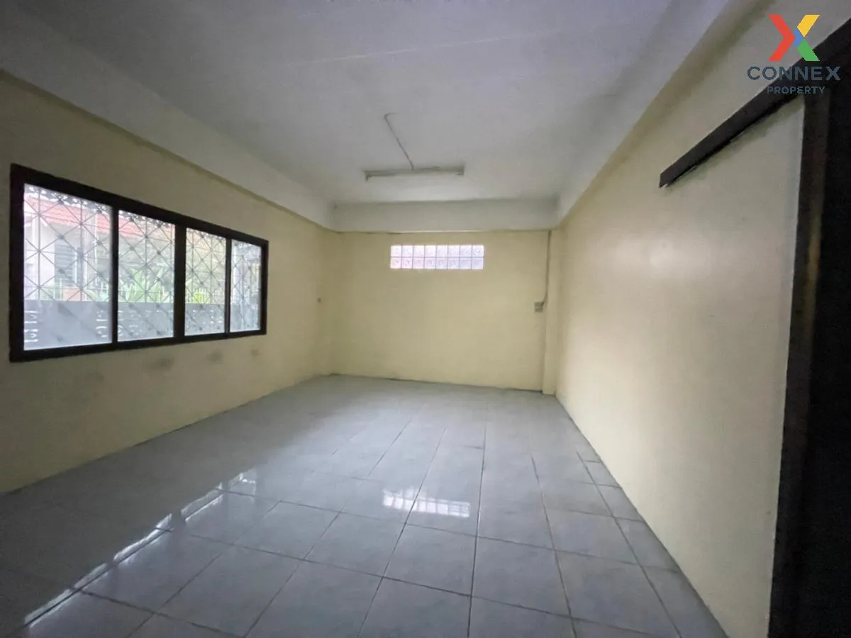 ขายบ้านพร้อมกิจการ พื้นที่ 80 ตารางวา เมืองชลบุรี ชลบุรี บ้านสวน  ขายบ้านพร้อมกิจการ พื้นที่ 80 ตารางวา เมืองชลบุรี ชลบุรี บ้านสวน