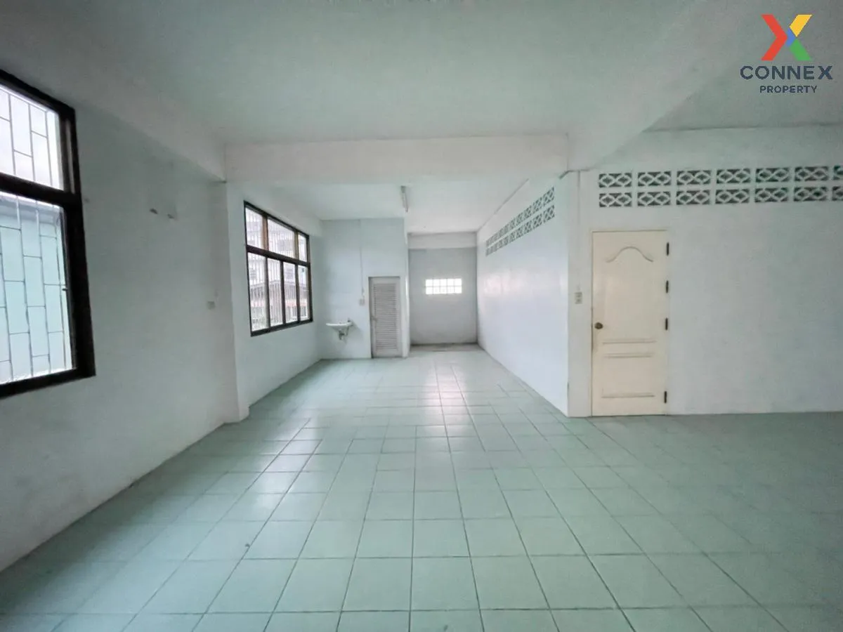 ขายบ้านพร้อมกิจการ พื้นที่ 80 ตารางวา เมืองชลบุรี ชลบุรี บ้านสวน  ขายบ้านพร้อมกิจการ พื้นที่ 80 ตารางวา เมืองชลบุรี ชลบุรี บ้านสวน