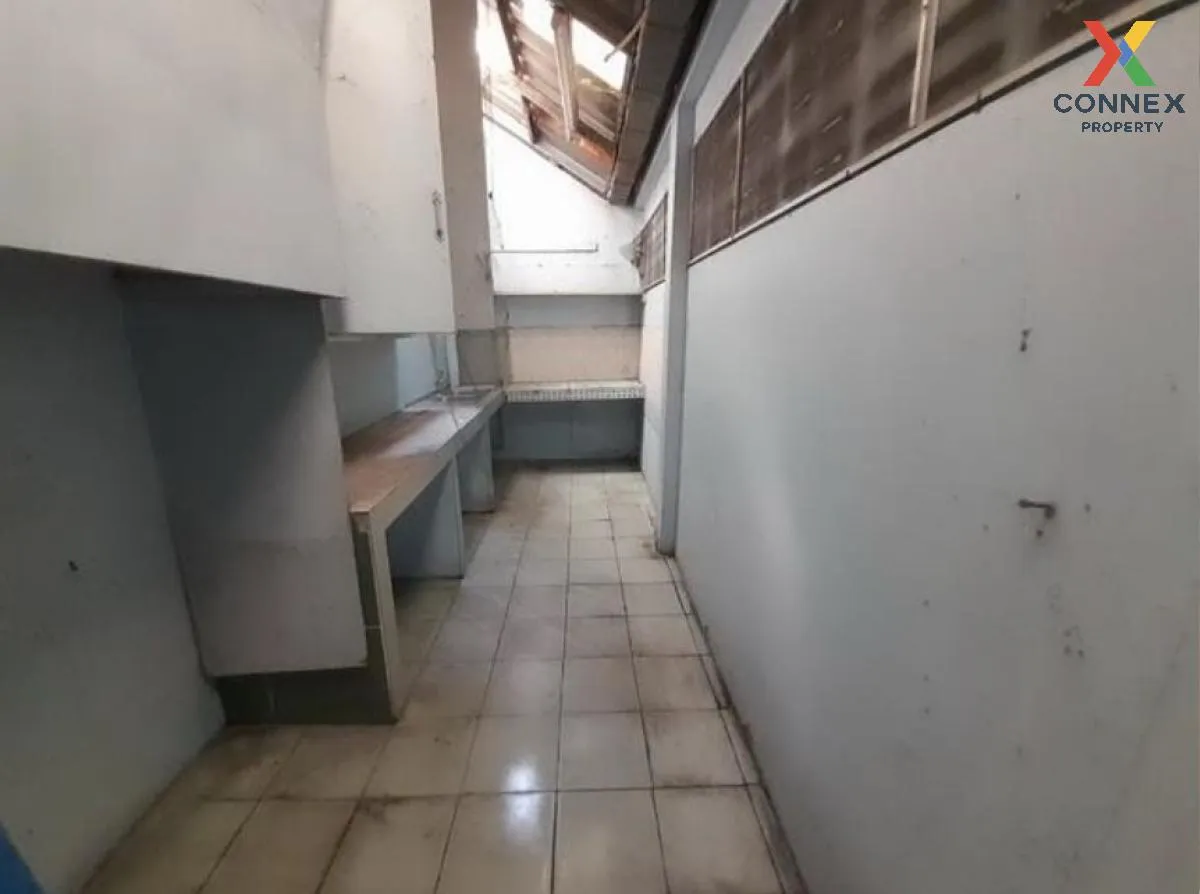 ขายบ้านพร้อมกิจการ พื้นที่ 80 ตารางวา เมืองชลบุรี ชลบุรี บ้านสวน  ขายบ้านพร้อมกิจการ พื้นที่ 80 ตารางวา เมืองชลบุรี ชลบุรี บ้านสวน