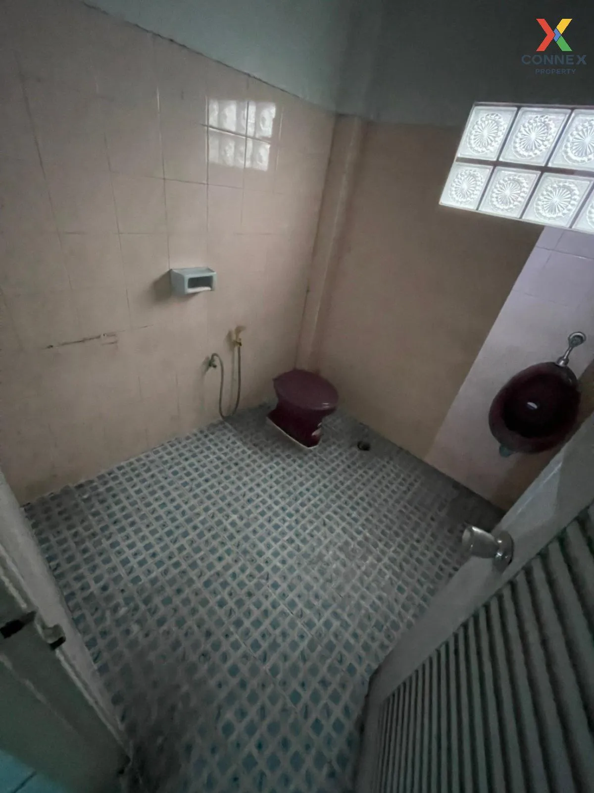 ขายบ้านพร้อมกิจการ พื้นที่ 80 ตารางวา เมืองชลบุรี ชลบุรี บ้านสวน  ขายบ้านพร้อมกิจการ พื้นที่ 80 ตารางวา เมืองชลบุรี ชลบุรี บ้านสวน