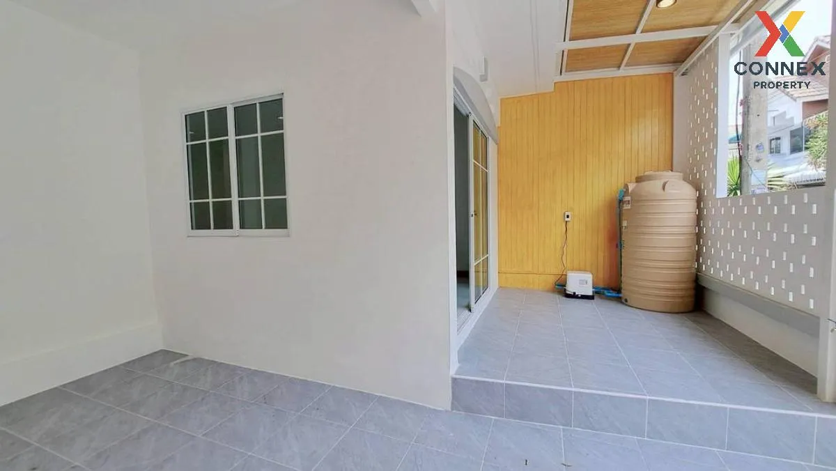 For Sale Townhouse/Townhome  , Lully Ville Lumlukka Khlong 3 , ne 3