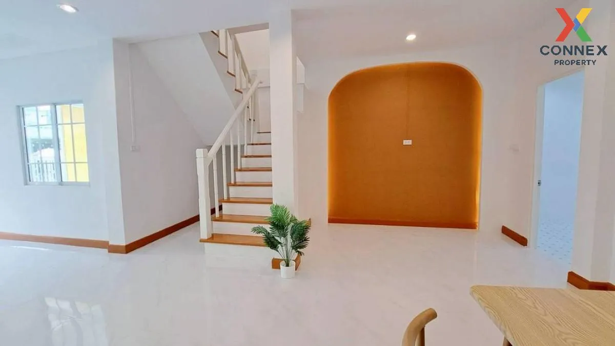 For Sale Townhouse/Townhome  , Lully Ville Lumlukka Khlong 3 , ne