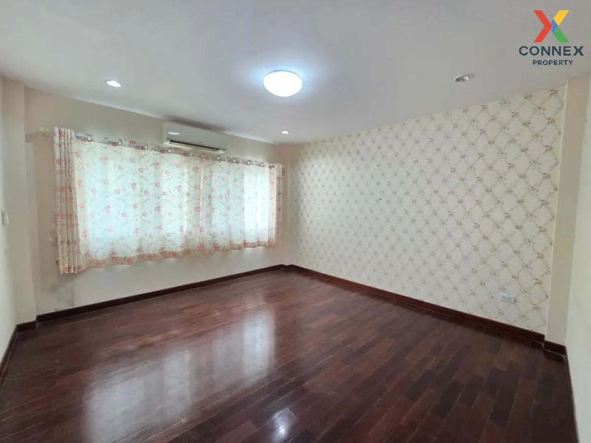 For Sale House , Somboonthrap Nongmon , wide frontage , Saen Suk  For Sale House , Somboonthrap Nongmon , wide frontage , Saen Suk  2