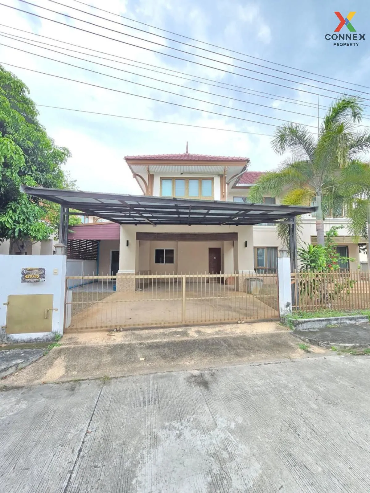 For Sale House , Somboonthrap Nongmon , wide frontage , Saen Suk  For Sale House , Somboonthrap Nongmon , wide frontage , Saen Suk