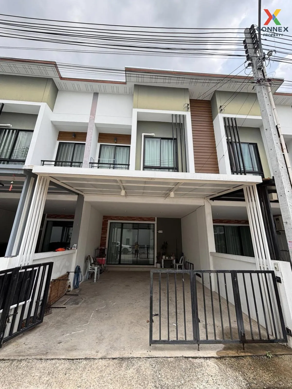 ขายทาวน์เฮ้าส์/ทาวน์โฮม  อรินสิริ คันทรี ฮิลล์ ห้วยกะปิ เมืองชลบุ 1