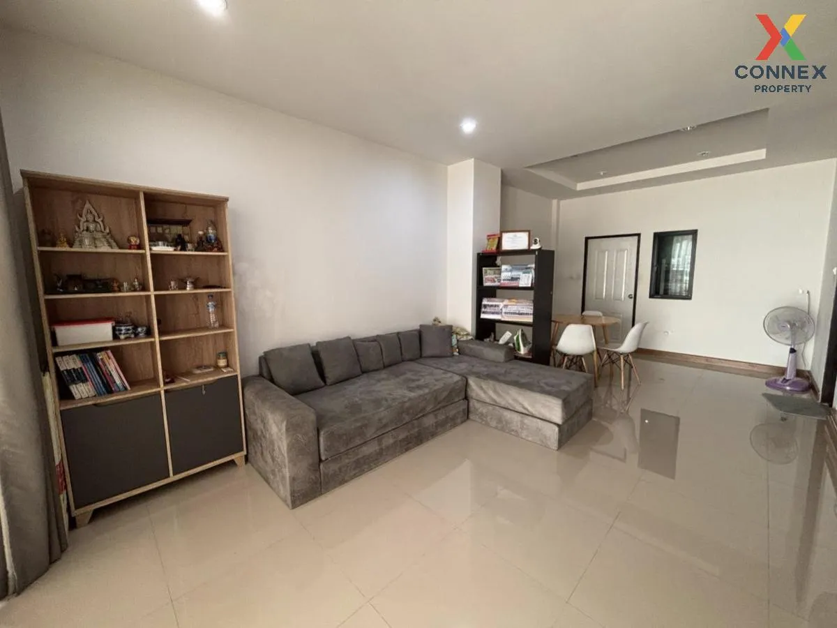 ขายทาวน์เฮ้าส์/ทาวน์โฮม  อรินสิริ คันทรี ฮิลล์ ห้วยกะปิ เมืองชลบุ 3