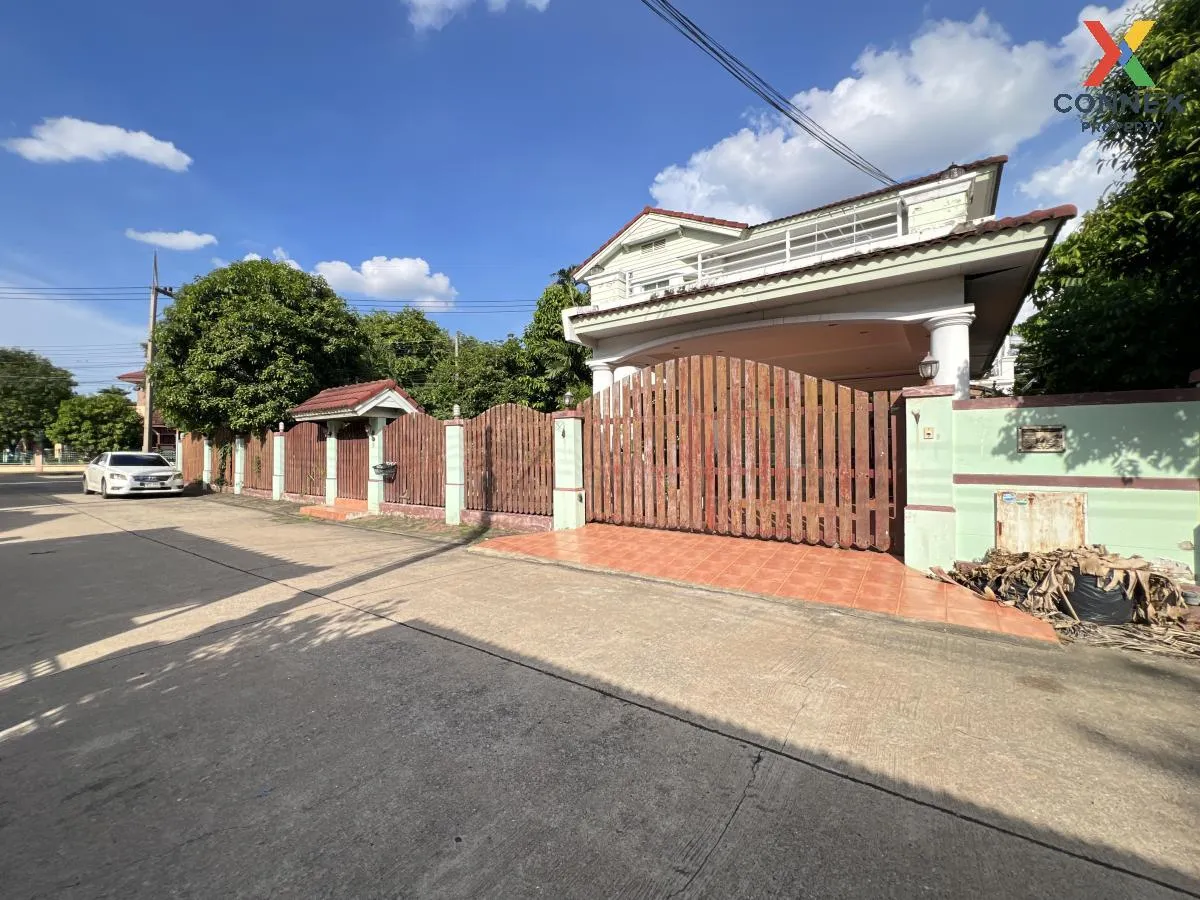 For Sale House , Parichat Village 345 , Bang Khu Wat , Mueang Pat 3