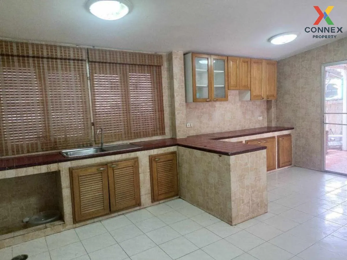 ขายบ้าน  โรยัล ปาร์ค วิลล์ สุวินทวงศ์ ลำผักชี เขต หนองจอก กรุงเทพ