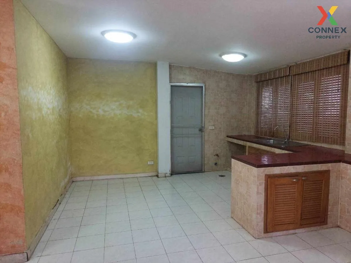 ขายบ้าน  โรยัล ปาร์ค วิลล์ สุวินทวงศ์ ลำผักชี เขต หนองจอก กรุงเทพ