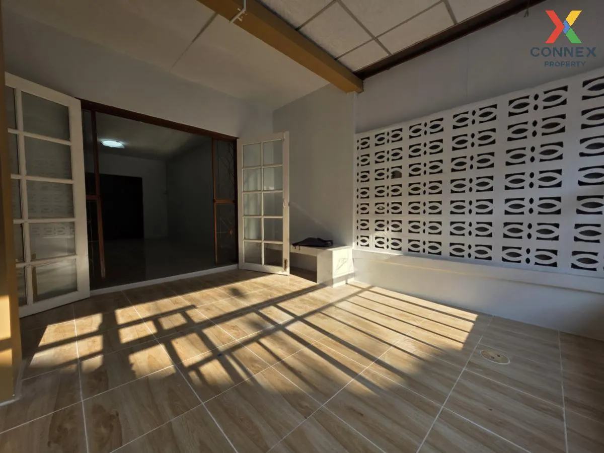 For Sale Townhouse/Townhome  , Baan Pruksa 4 Nakornchaisri , newl For Sale Townhouse/Townhome  , Baan Pruksa 4 Nakornchaisri , newl 3