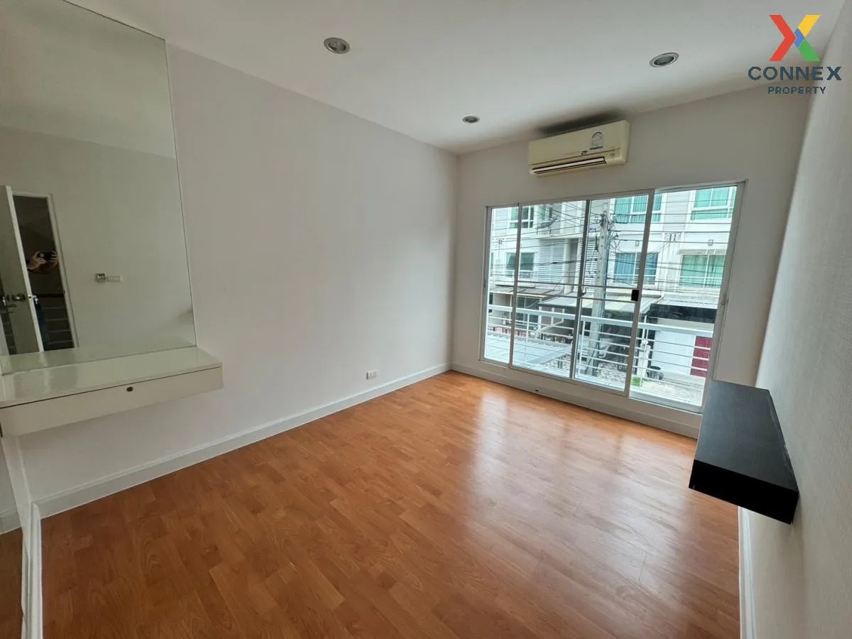 ขายทาวน์เฮ้าส์/ทาวน์โฮม  เดอะ เมทโทร พระราม 9 รีโนเวทใหม่ ประเวศ 