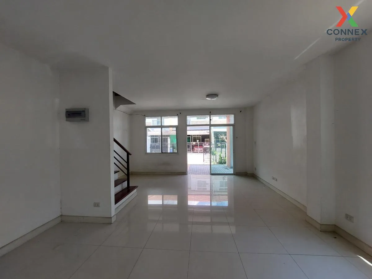 ขายทาวน์เฮ้าส์/ทาวน์โฮม  ทรัพย์รุ่งเรือง ซิตี้ 2 บ้านเก่า พานทอง 