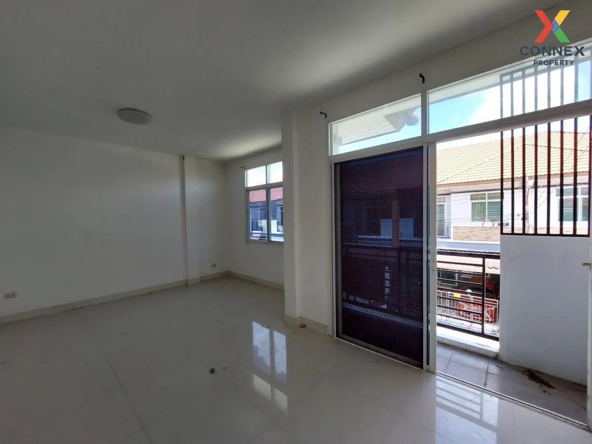 ขายทาวน์เฮ้าส์/ทาวน์โฮม  ทรัพย์รุ่งเรือง ซิตี้ 2 บ้านเก่า พานทอง 