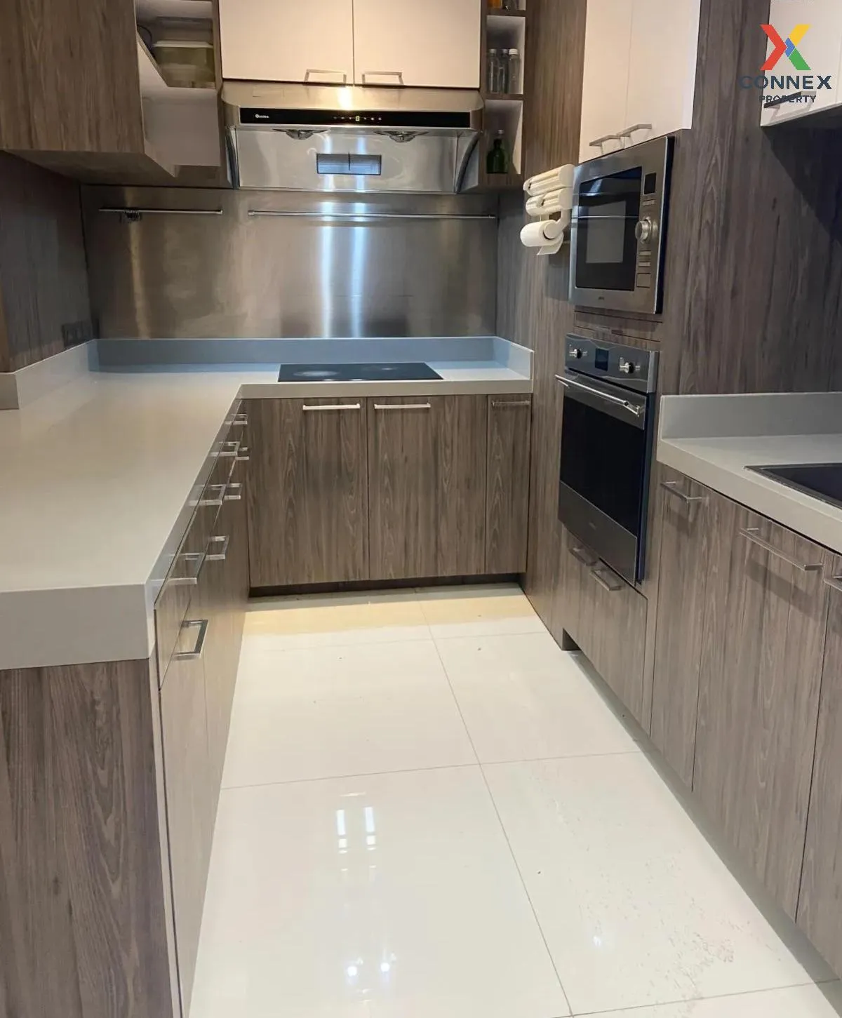 For Rent Condo , Royal Castle , corner unit , newly renovated , B 3