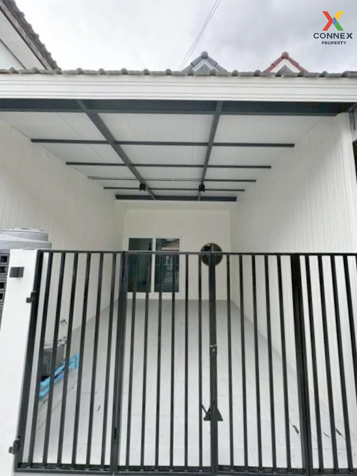 ขายทาวน์เฮ้าส์/ทาวน์โฮม  เพชรไพลิน พระยาสุเรนทร์ 35 บางชัน เขต คล 2