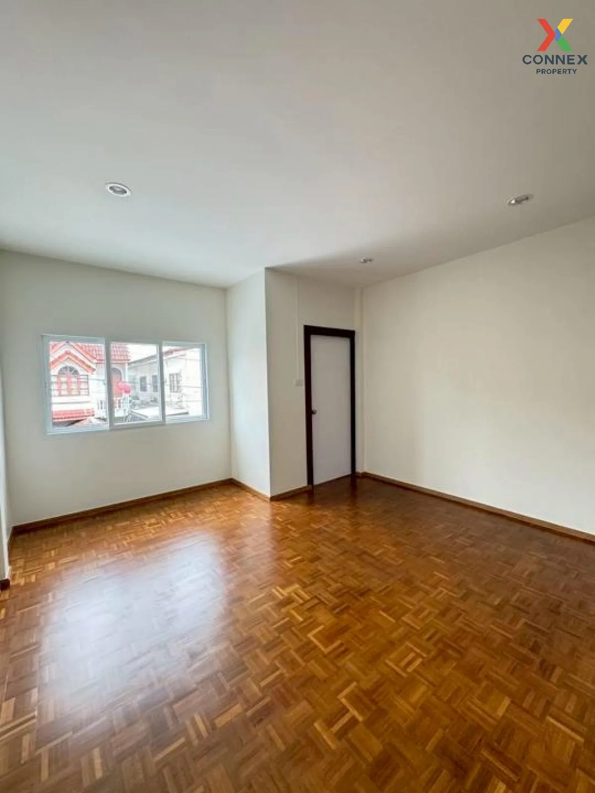 ขายทาวน์เฮ้าส์/ทาวน์โฮม  เพชรไพลิน พระยาสุเรนทร์ 35 บางชัน เขต คล