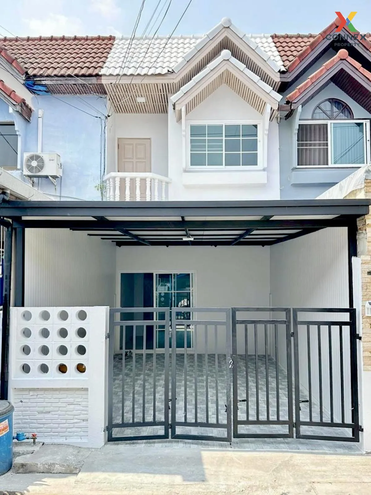 ขายทาวน์เฮ้าส์/ทาวน์โฮม  เพชรไพลิน พระยาสุเรนทร์ 35 บางชัน เขต คล 1