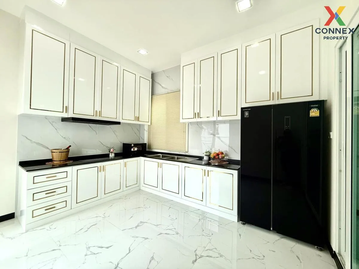 ขายบ้าน  บ้านสิริศา 16 ห้องมุม หน้ากว้าง หนองปรือ บางละมุง ชลบุรี