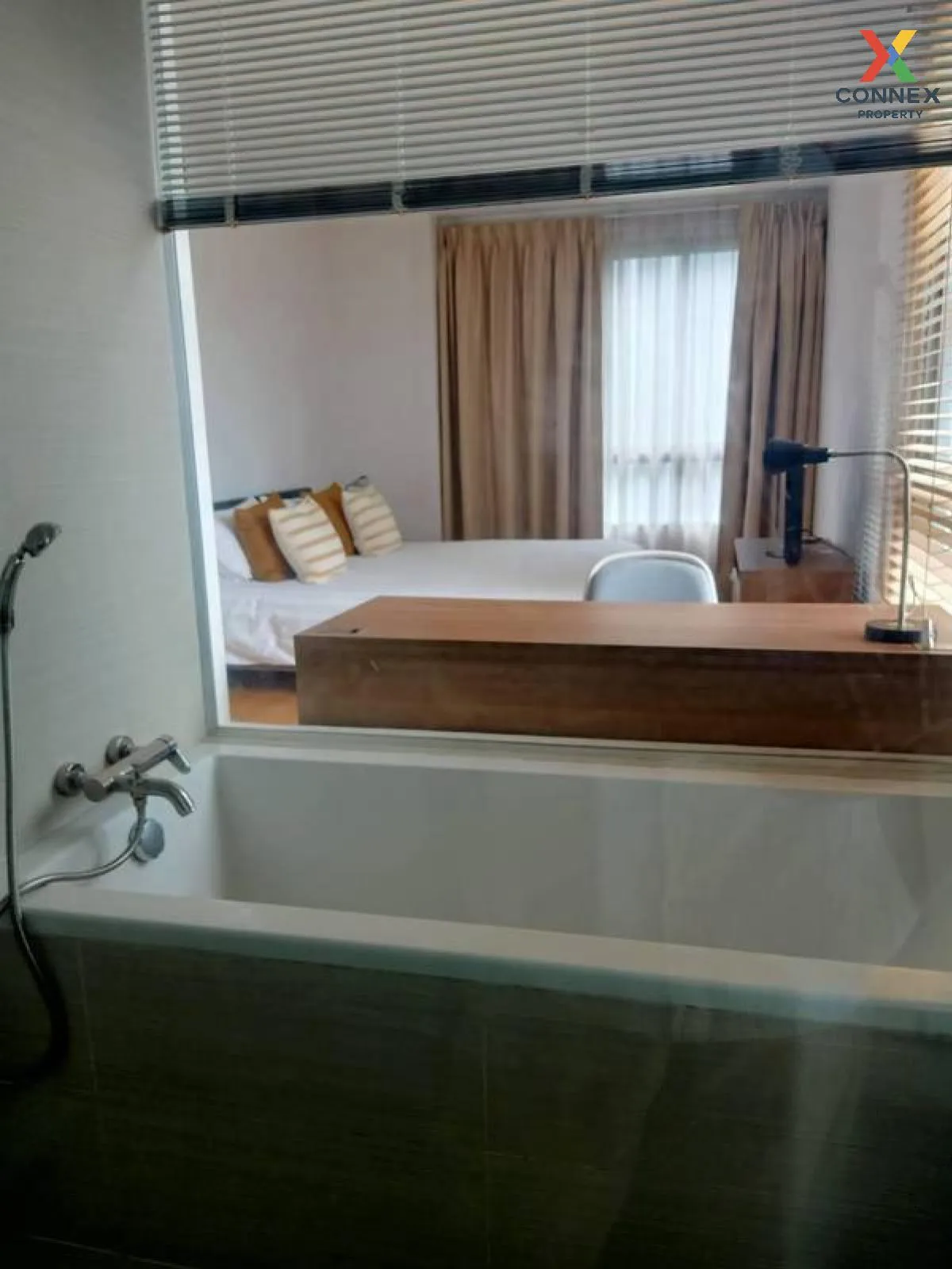 เช่าคอนโด  อิสสระ แอท 42 สุขุมวิท BTS-เอกมัย พระโขนง เขต คลองเตย 