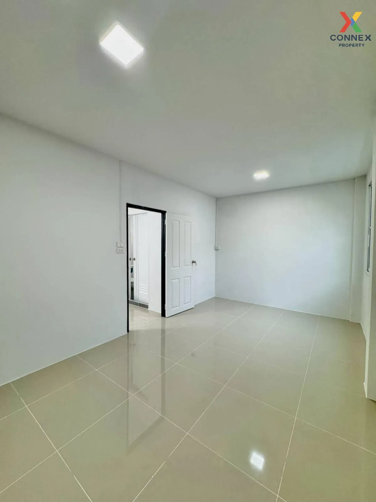 ขายทาวน์เฮ้าส์/ทาวน์โฮม  สรรทัศน์ธานี 2 รีโนเวทใหม่ ท่าทราย เมือง