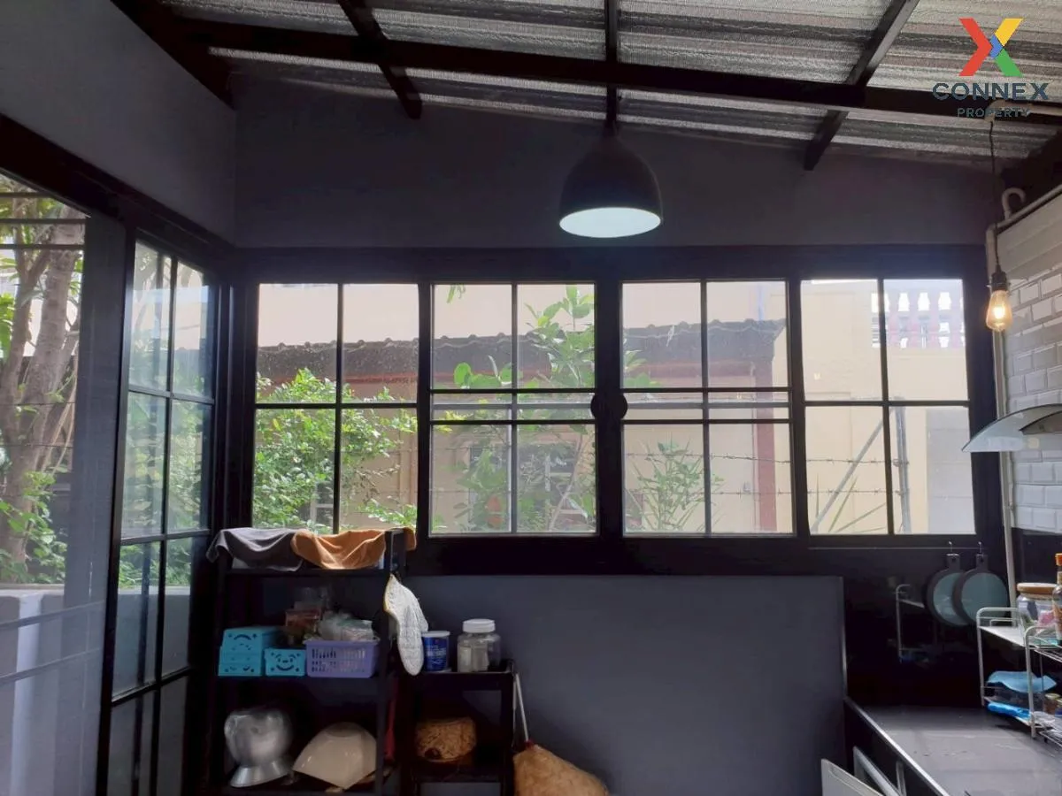 For Sale Townhouse/Townhome  , Phra Pin 2 Boromarajonani , Salath