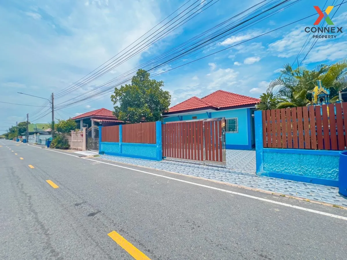 For Sale House , Arisara 3 Phase 2 , Khlong Phra Udom , Lat Lum K 3