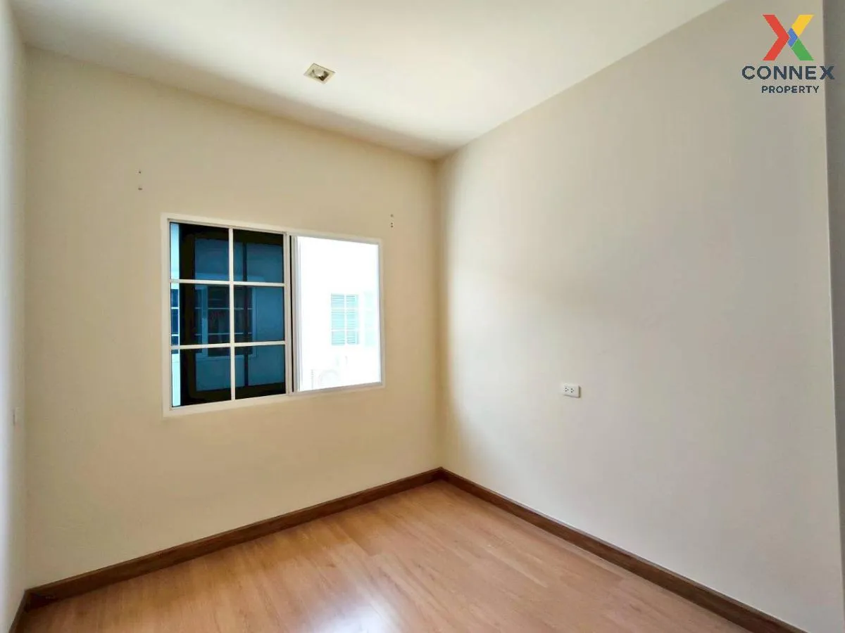 ขายทาวน์เฮ้าส์/ทาวน์โฮม  โกลเด้น ทาวน์ 3 บางนา-สวนหลวง หน้ากว้าง 