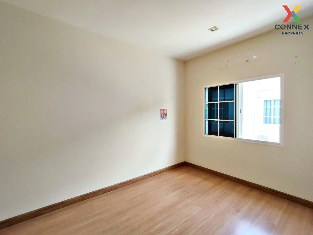 ขายทาวน์เฮ้าส์/ทาวน์โฮม  โกลเด้น ทาวน์ 3 บางนา-สวนหลวง หน้ากว้าง 