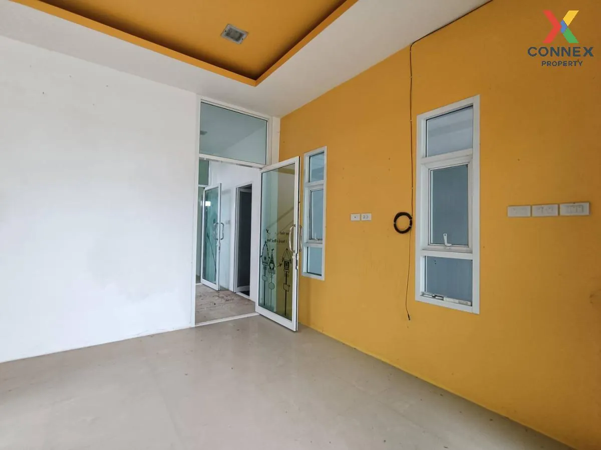 ขายบ้านเดี่่ยว ใก้ลโรงพยาบาลสุราษฎร์ธานี หน้ากว้าง มะขามเตี้ย เมื ขายบ้านเดี่่ยว ใก้ลโรงพยาบาลสุราษฎร์ธานี หน้ากว้าง มะขามเตี้ย เมื