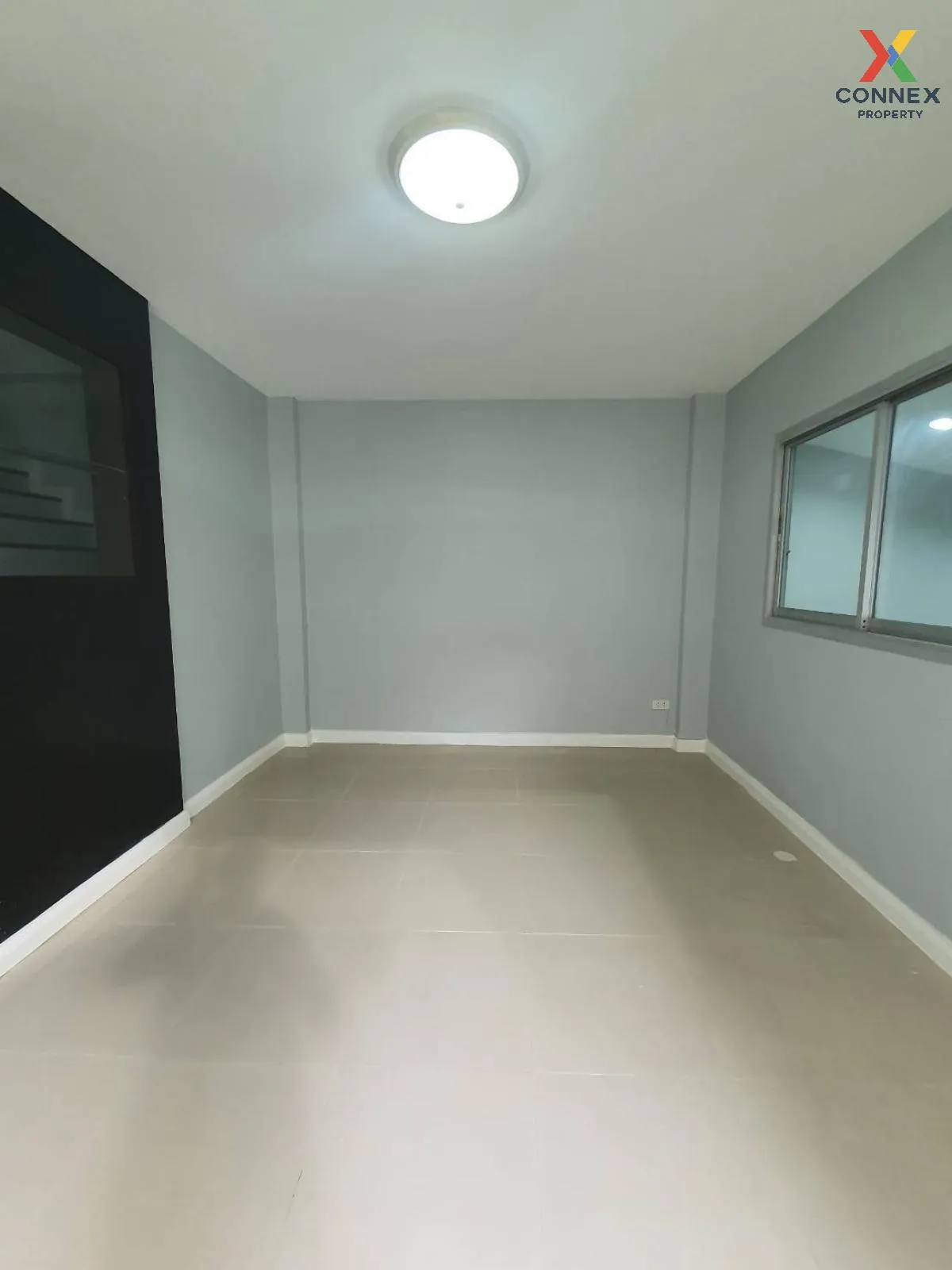 ขายทาวน์เฮ้าส์/ทาวน์โฮม  เดอะบัลโคนี่ โฮม ห้องมุม หน้ากว้าง รีโนเ