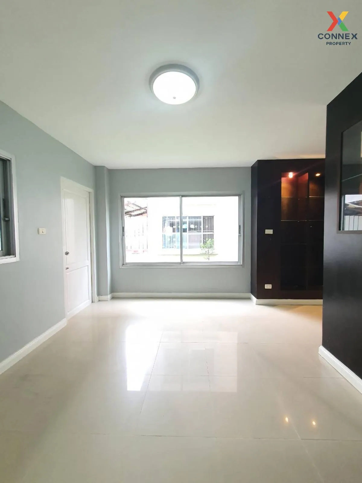 ขายทาวน์เฮ้าส์/ทาวน์โฮม  เดอะบัลโคนี่ โฮม ห้องมุม หน้ากว้าง รีโนเ