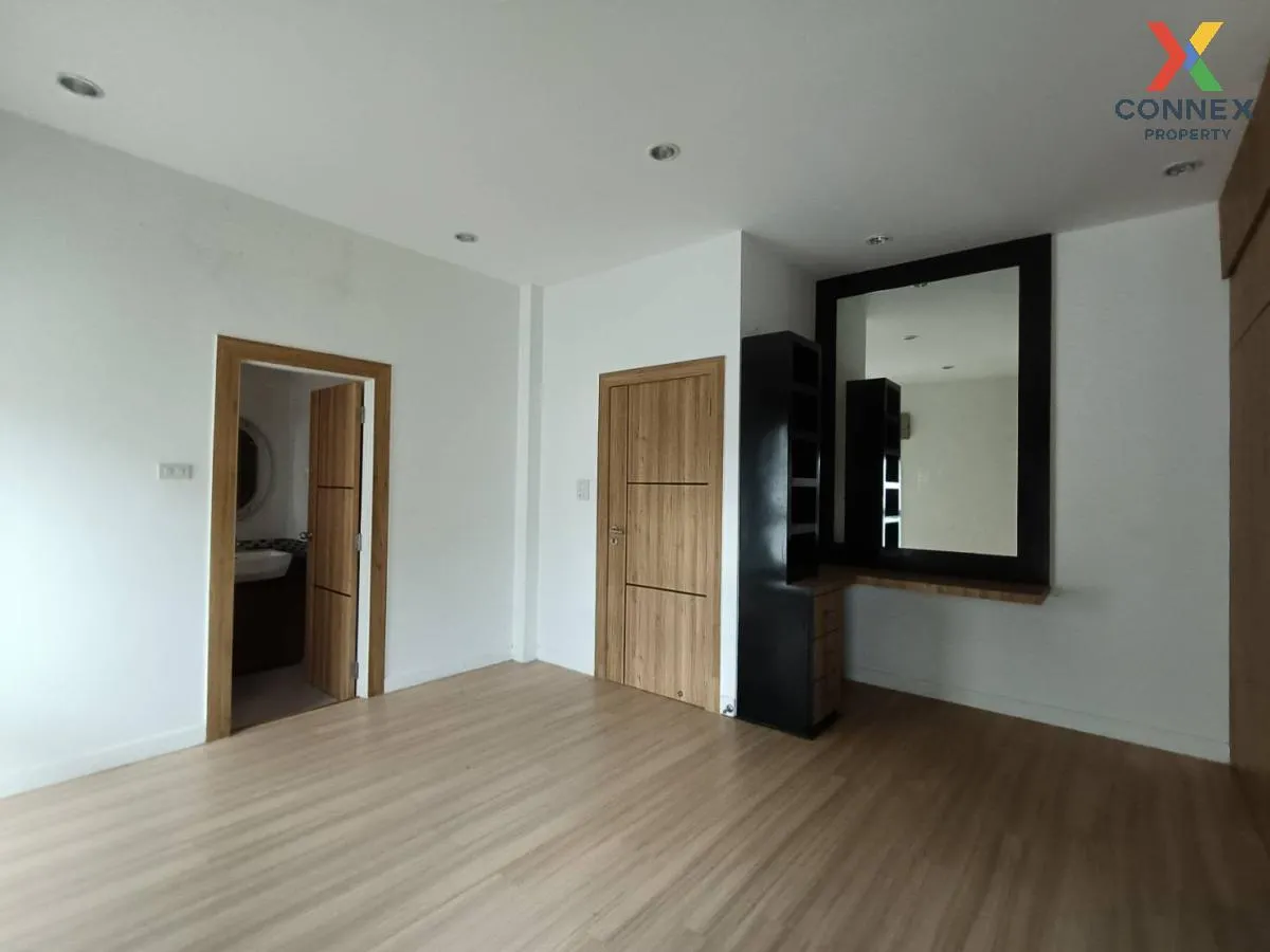 ขายบ้าน  ธาราศิริวิลล์ เกาะลำพู หน้ากว้าง บางใบไม้ เมืองสุราษฎร์ธ ขายบ้าน  ธาราศิริวิลล์ เกาะลำพู หน้ากว้าง บางใบไม้ เมืองสุราษฎร์ธ