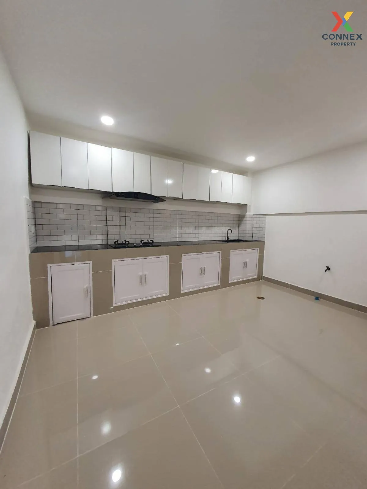 For Sale Townhouse Ramkhamhaeng 118 , wide frontage , newly renov For Sale Townhouse Ramkhamhaeng 118 , wide frontage , newly renov