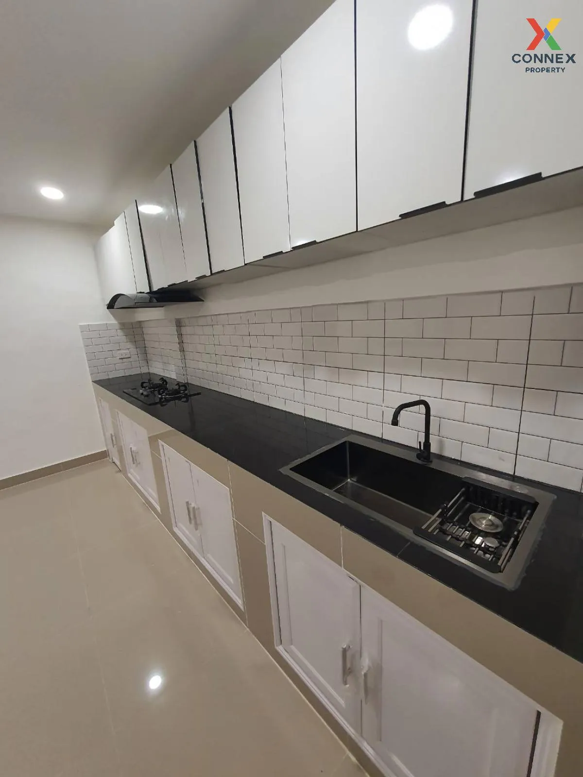 For Sale Townhouse Ramkhamhaeng 118 , wide frontage , newly renov For Sale Townhouse Ramkhamhaeng 118 , wide frontage , newly renov