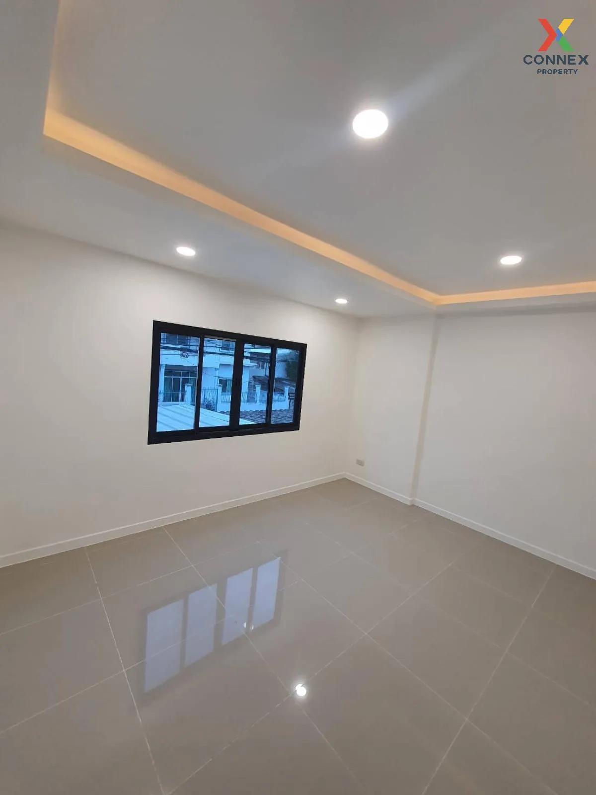 For Sale Townhouse Ramkhamhaeng 118 , wide frontage , newly renov For Sale Townhouse Ramkhamhaeng 118 , wide frontage , newly renov