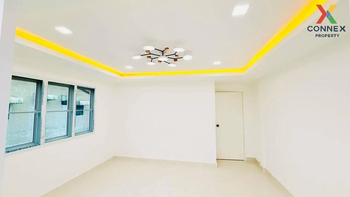 For Sale House , Baan Nanthicha 3/8 , newly renovated , Sai Noi ,