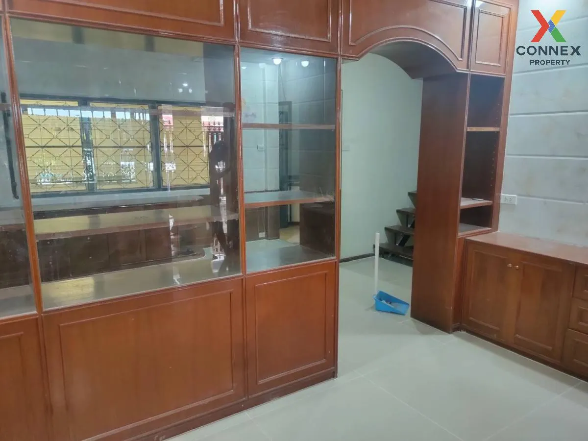 ขายทาวน์เฮ้าส์/ทาวน์โฮม  บ้านวโรชา 2 บางบอน เขต บางบอน กรุงเทพ CX