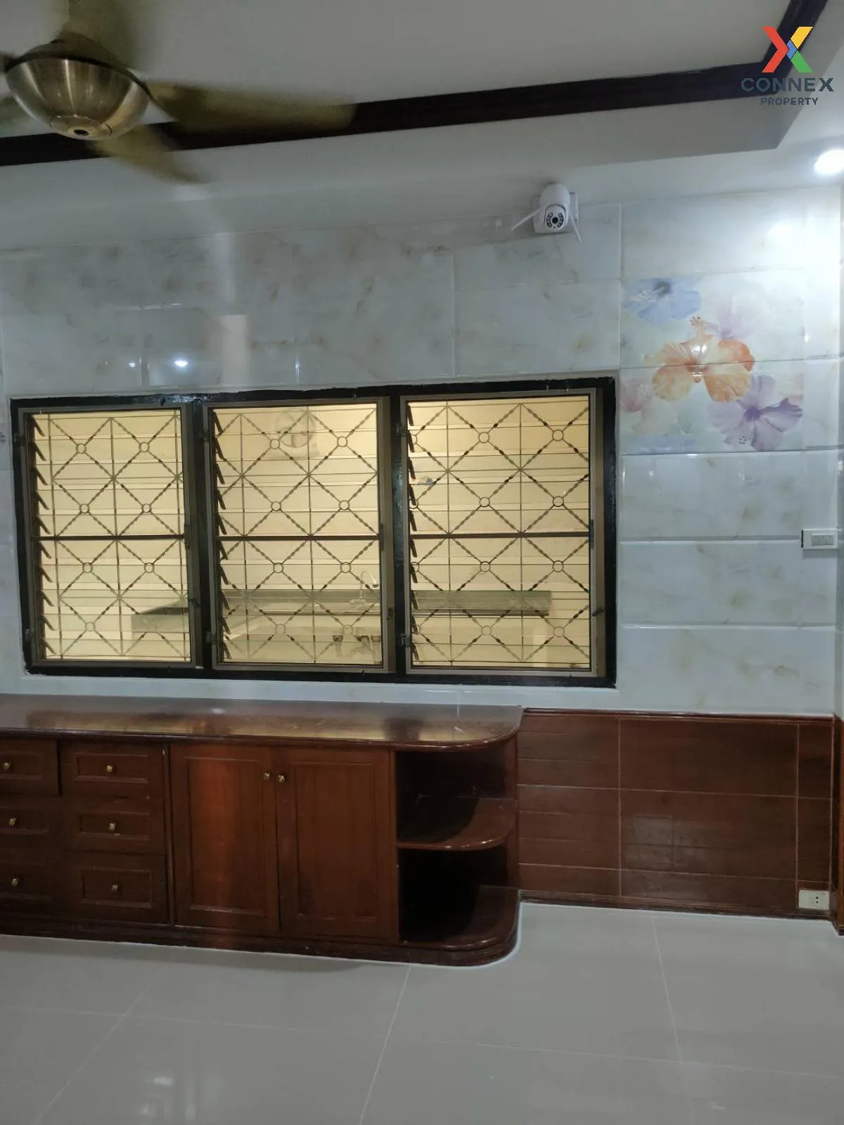 ขายทาวน์เฮ้าส์/ทาวน์โฮม  บ้านวโรชา 2 บางบอน เขต บางบอน กรุงเทพ CX