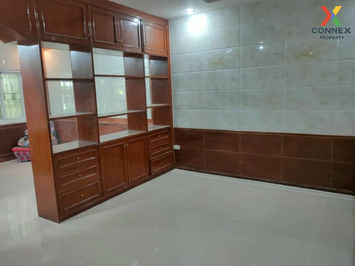 For Sale Townhouse/Townhome  , Warocha 2 , Bang Bon , Bang Bon , 