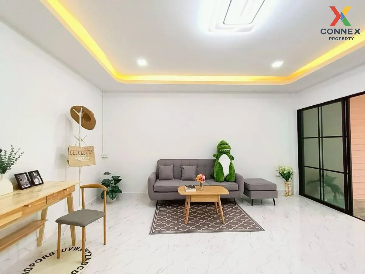 ขายทาวน์เฮ้าส์/ทาวน์โฮม  แดนทองวิลเลจ วัชรพล รีโนเวทใหม่ ท่าแร้ง  4