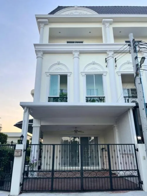 For Sale Townhouse/Townhome  , The Wellington Townhome Srinakarin , Bang Mueang , Mueang Samut Prakan , Samut Prakarn , CX-121911