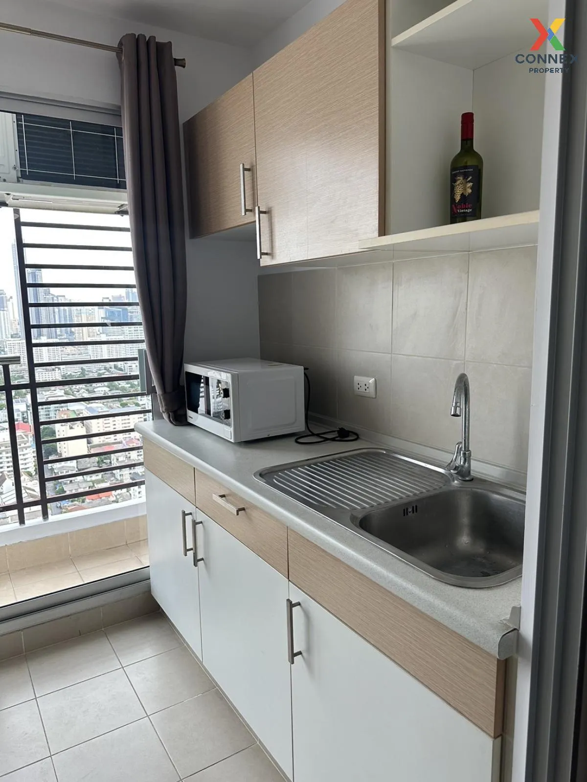 เช่าคอนโด  ศุภาลัย ปาร์ค เอกมัย - ทองหล่อ ชั้นสูง BTS-เอกมัย บางก