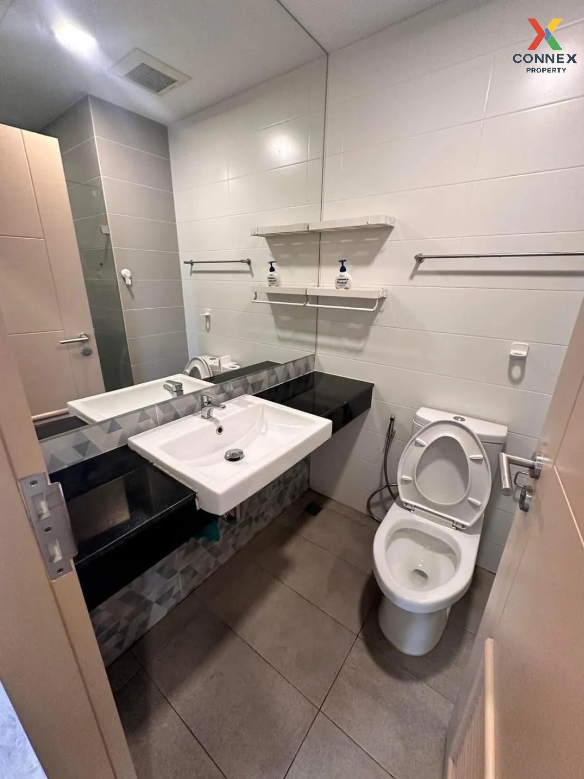 เช่าคอนโด  คาซาลูนา เมสโต คอนโดมิเนียม เสม็ด เมืองชลบุรี ชลบุรี C